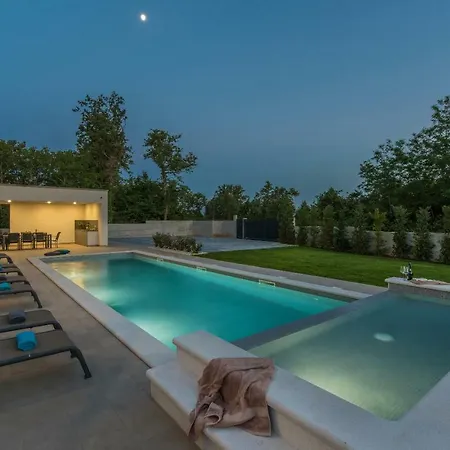 Luce Verde Villa
